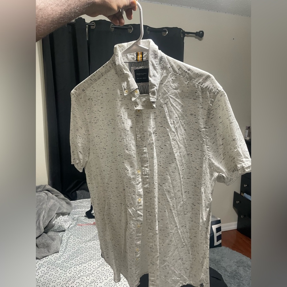 Very nice shirt wore one but I gained a dad bod lol